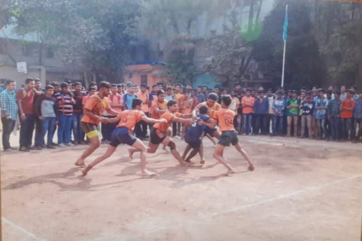 Kirti College campus in Mumbai, Maharashtra, India — photo 3