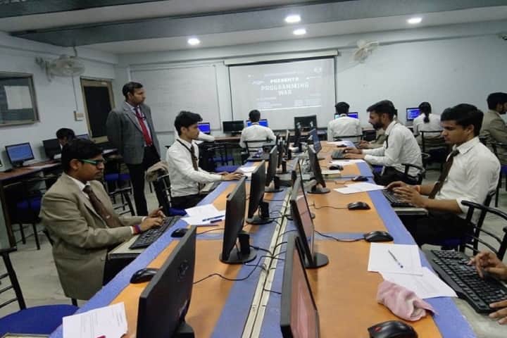Pt Deen Dayal Upadhyay Management College campus in Meerut, Uttar Pradesh, India — photo 4