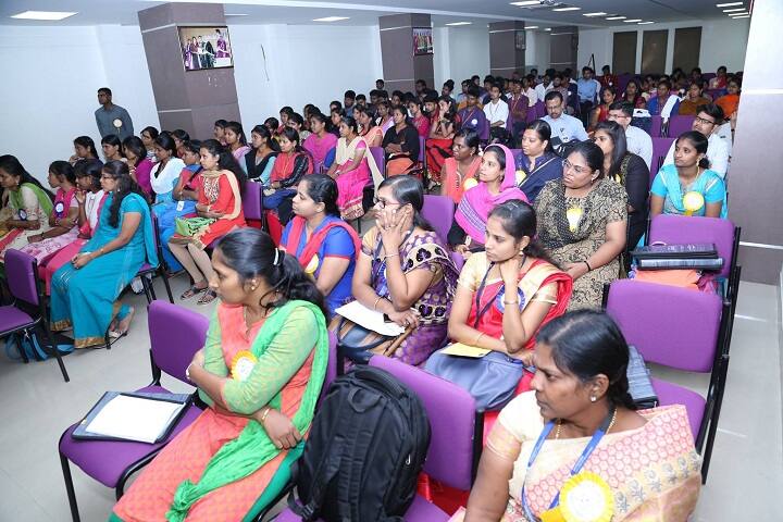 Rajalakshmi Engineering College campus in Chennai, Tamil Nadu, India — photo 2