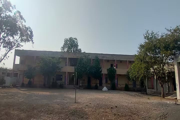 Vidya Vikas Mandal Pathrud's Shankarrao Patil Mahavidyalaya campus in Bhoom, Maharashtra, India — photo 1