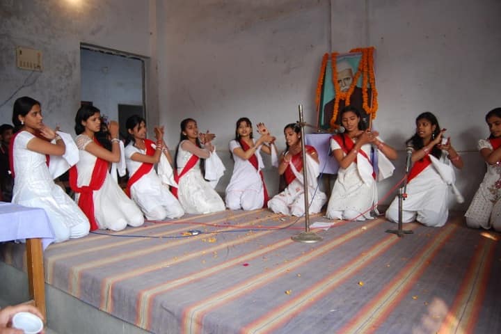 Gulab Devi Mahila PG College campus in Ballia, Uttar Pradesh, India — photo 1