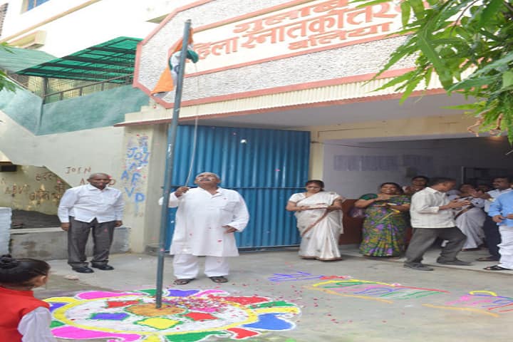 Gulab Devi Mahila PG College campus in Ballia, Uttar Pradesh, India — photo 3