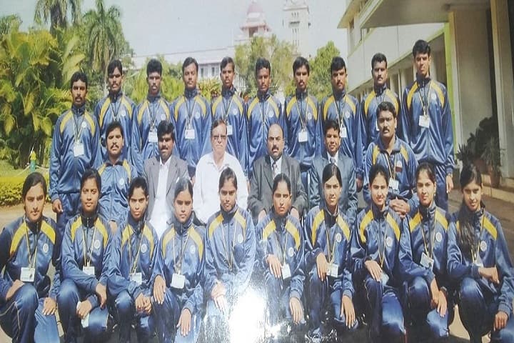 Government First Grade College campus in Dharwad, Karnataka, India — photo 2