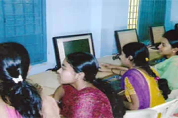 Vijaya First Grade College campus in Mandya, Karnataka, India — photo 6