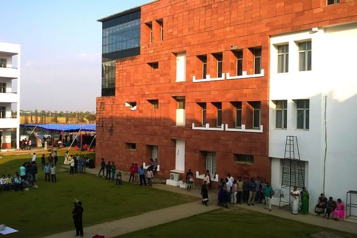 VVIT Guntur campus in Guntur, Andhra Pradesh, India — photo 2