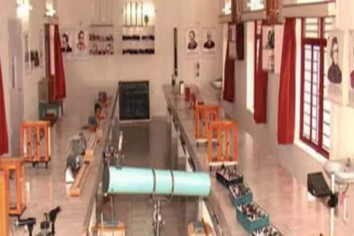 Dr Radhabai Government Navin Girls College campus in Raipur, Chhattisgarh, India — photo 5