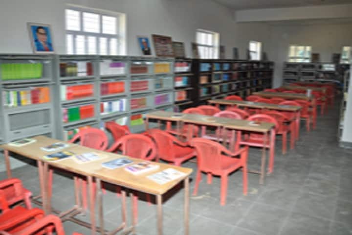 Smt Parvati Devi Girls College campus in Alwar, Rajasthan, India — photo 2