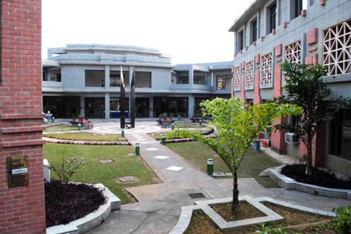 IIM Lucknow campus in Lucknow, Uttar Pradesh, India — photo 6