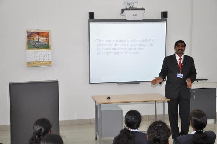 Saveetha Engineering College campus in Chennai, Tamil Nadu, India — photo 5