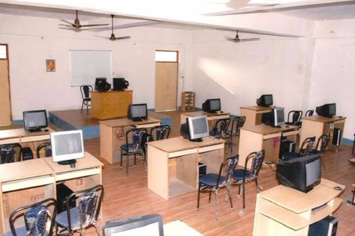 RNC Post Graduate College campus in Ballia, Uttar Pradesh, India — photo 2