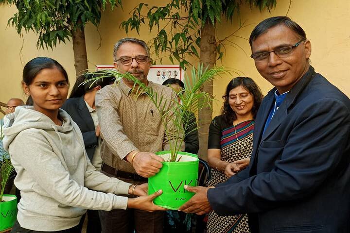 Vedic Kanya PG College campus in Jaipur, Rajasthan, India — photo 6
