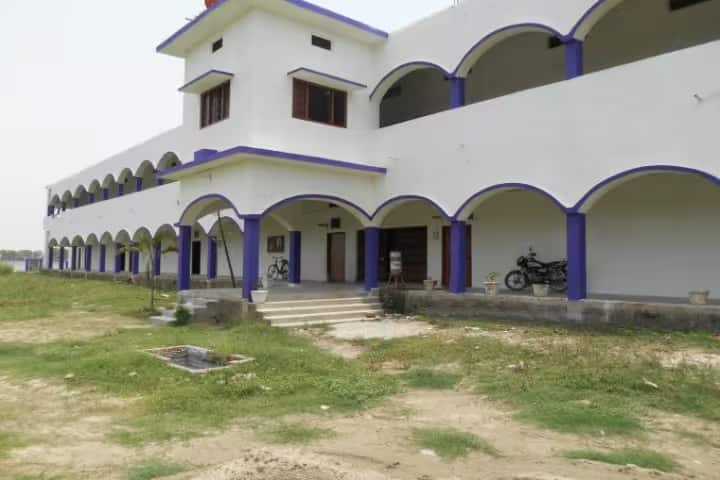 Sant Gramyanchal PG College campus in Ballia, Uttar Pradesh, India — photo 1