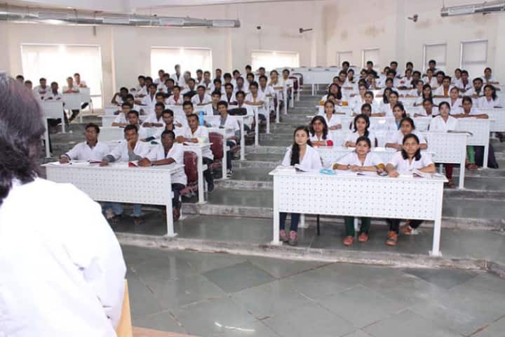 SMBT Institute of Medical Sciences and Research Center campus in Igatpuri, Maharashtra, India — photo 2