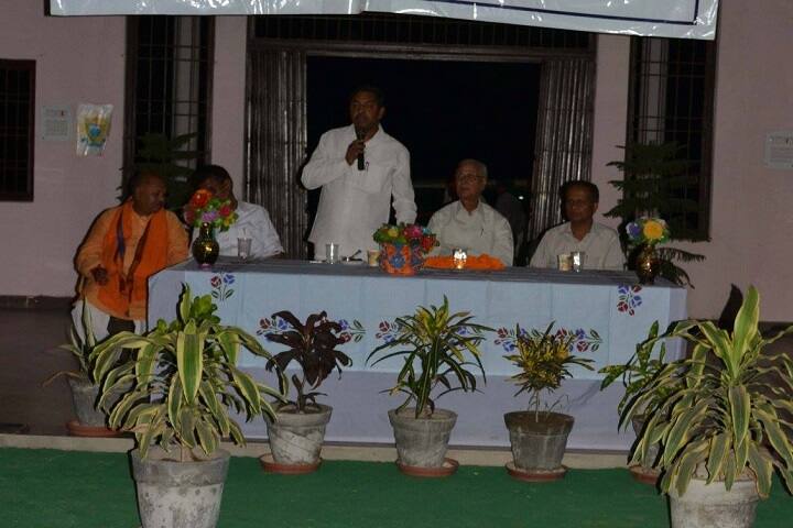 Ishwar Prasad Mahavidyalaya campus in Robertsganj, Uttar Pradesh, India — photo 6