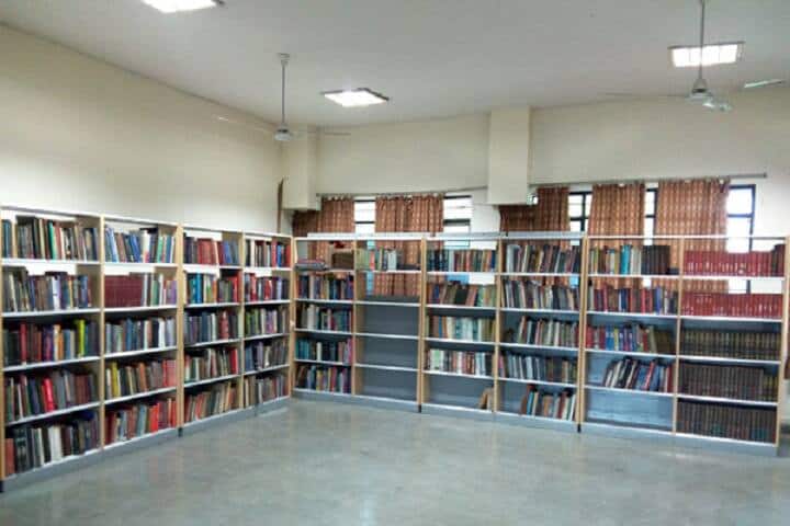 Universal institute of Pharmacy campus in Bareilly, Uttar Pradesh, India — photo 6