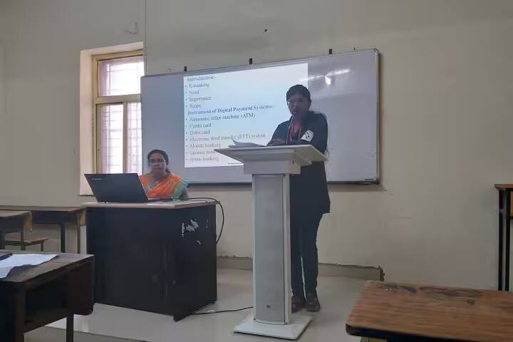 Shivaji Arts Commerce and Science College campus in Aurangabad, Maharashtra, India — photo 4