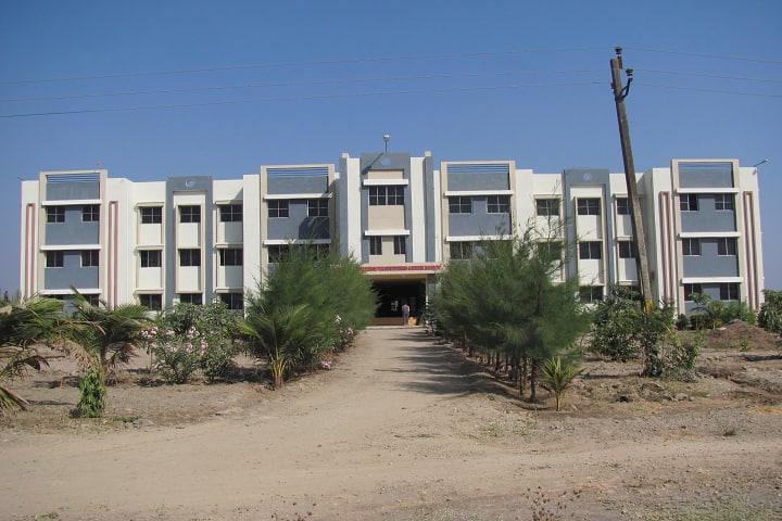 Noble Star Diploma Engineering College campus in Junagadh, Gujarat, India — photo 1