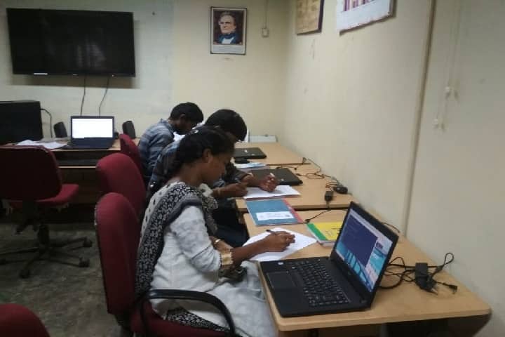 Government Degree College campus in Naidupeta, Andhra Pradesh, India — photo 4