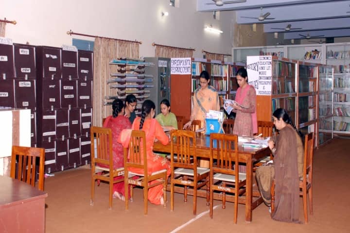Sant Baba Bhag Singh Memorial Girls College campus in Moga, Punjab, India — photo 6