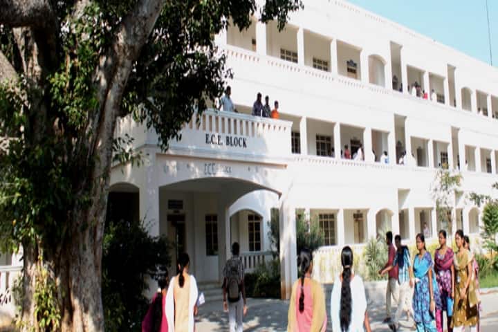 Sengunthar Engineering College campus in Tiruchengode, Tamil Nadu, India — photo 1