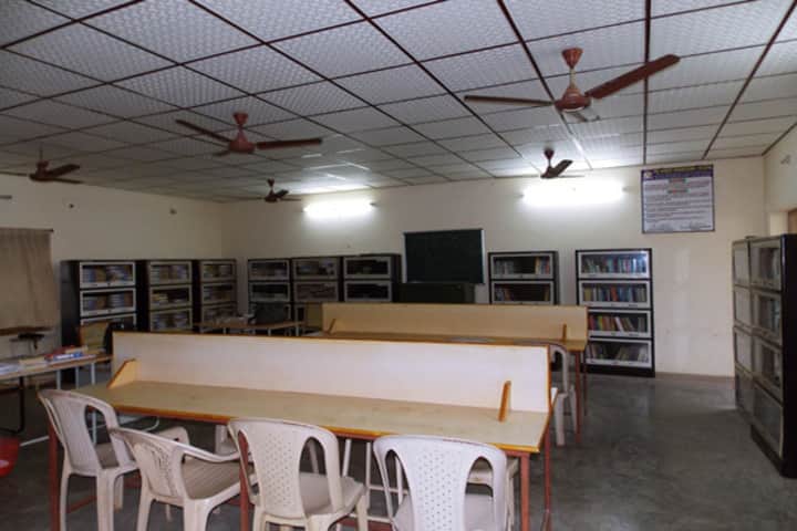 Sri Vasavi Engineering College campus in West Godavari, Andhra Pradesh, India — photo 3