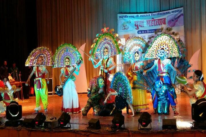 Dayanand Girls PG College campus in Kanpur, Uttar Pradesh, India — photo 6