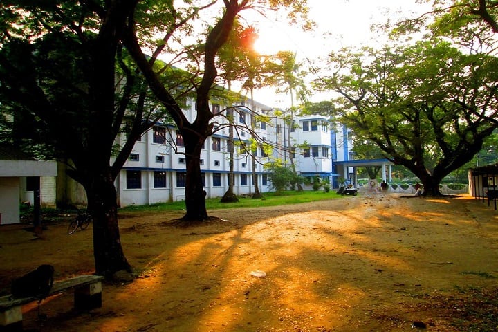 The Cochin College campus in Kochi, Kerala, India — photo 1