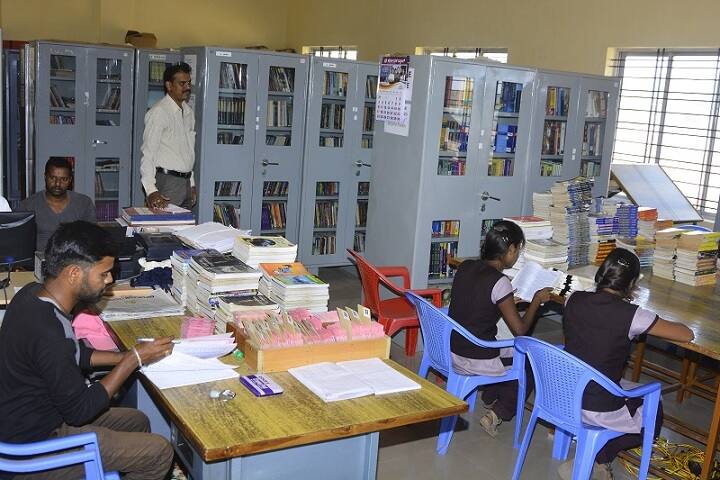 Government First Grade College campus in Gundlupete, Karnataka, India — photo 3