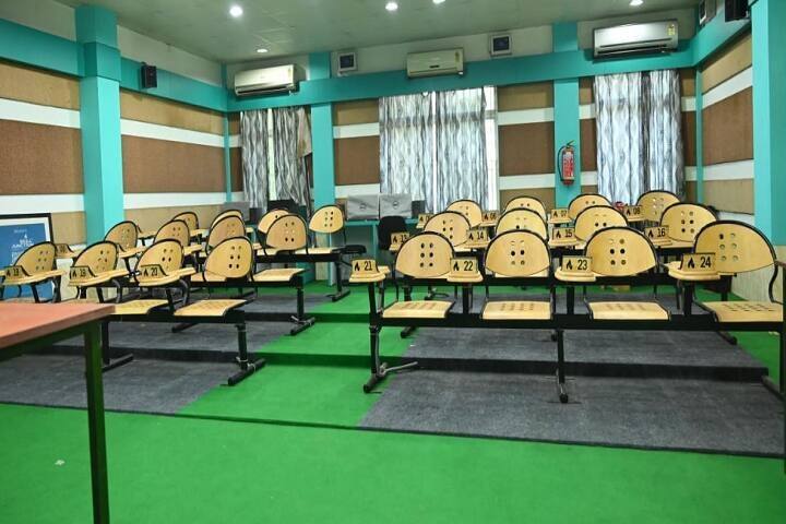 Jatiya Kabi Bira Kishore Government College campus in Cuttack, Odisha, India — photo 3