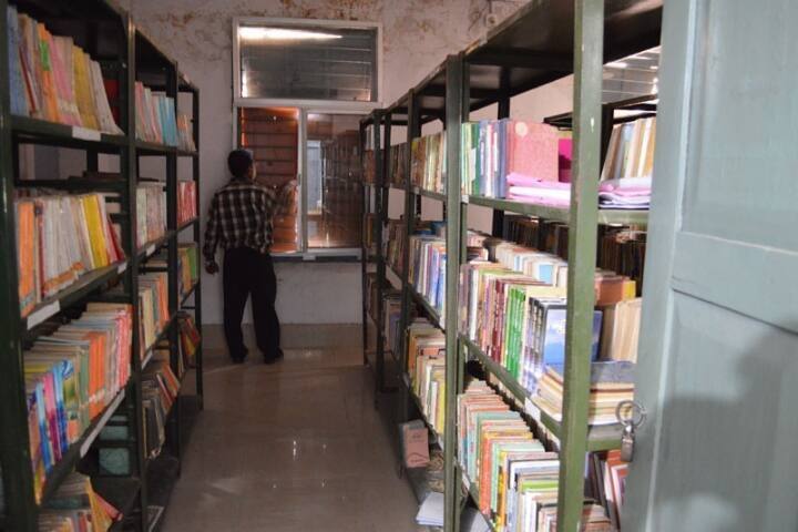 Jatiya Kabi Bira Kishore Government College campus in Cuttack, Odisha, India — photo 5