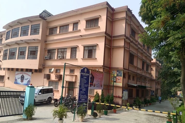 Shyamlal Saraswati Mahavidyalaya campus in Shikarpur, Uttar Pradesh, India — photo 1