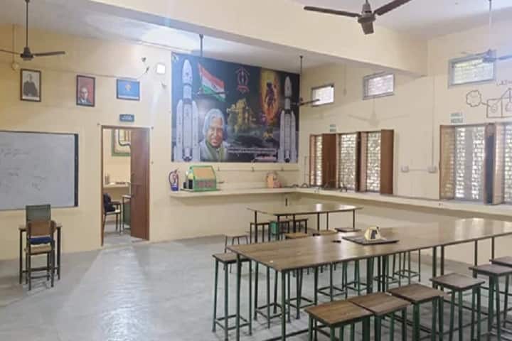 Shyamlal Saraswati Mahavidyalaya campus in Shikarpur, Uttar Pradesh, India — photo 4