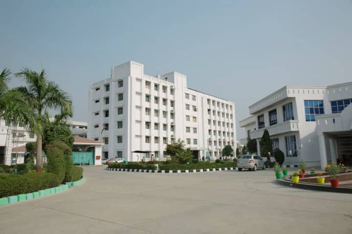 GLA University campus in Mathura, Uttar Pradesh, India — photo 3