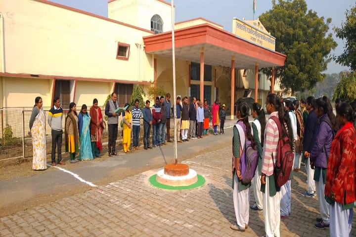 Lalta Singh Rajkiya Mahila Snatkottar Mahavidyalaya campus in Mirzapur, Uttar Pradesh, India — photo 2