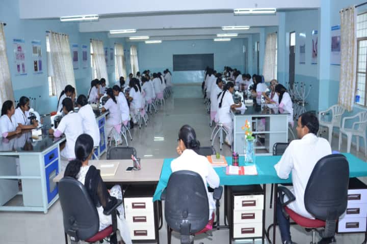 Malla Reddy Dental College for Women campus in Hyderabad, Telangana, India — photo 3