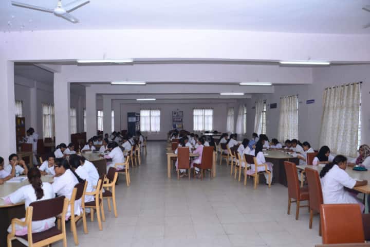 Malla Reddy Dental College for Women campus in Hyderabad, Telangana, India — photo 4