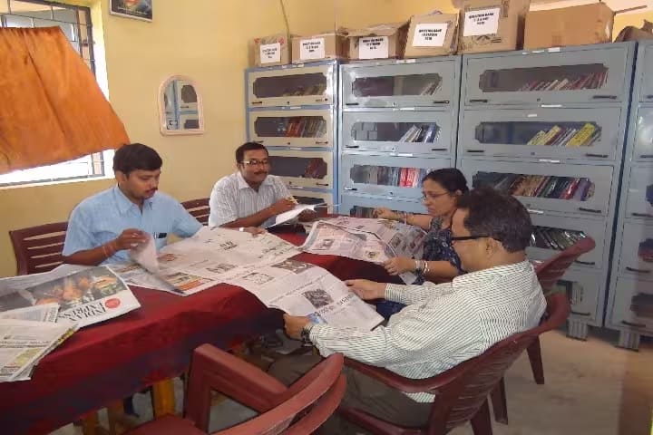 Odapada Panchayat Samiti Mahavidyalaya campus in Dhenkanal, Odisha, India — photo 2