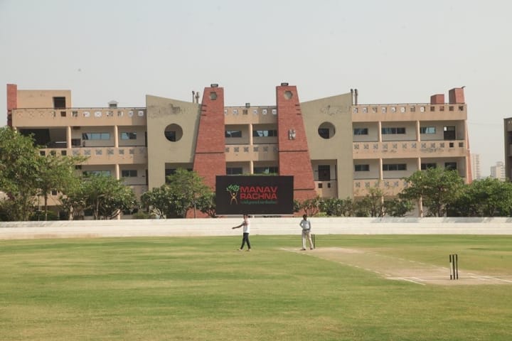 SET MRIIRS campus in Faridabad, Haryana, India — photo 2