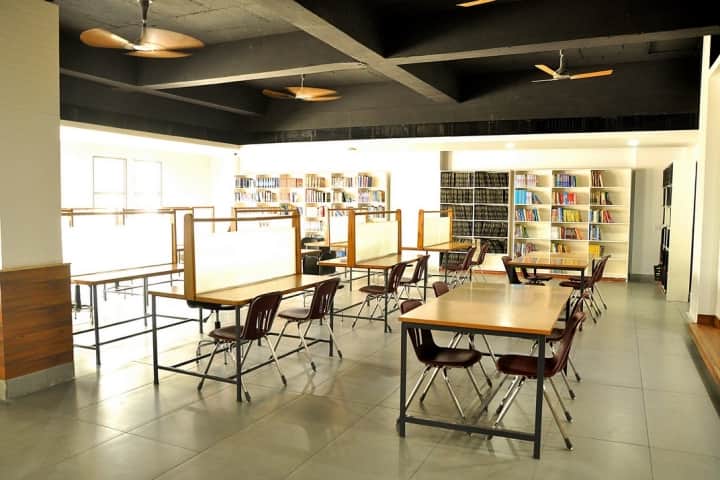 SET MRIIRS campus in Faridabad, Haryana, India — photo 5
