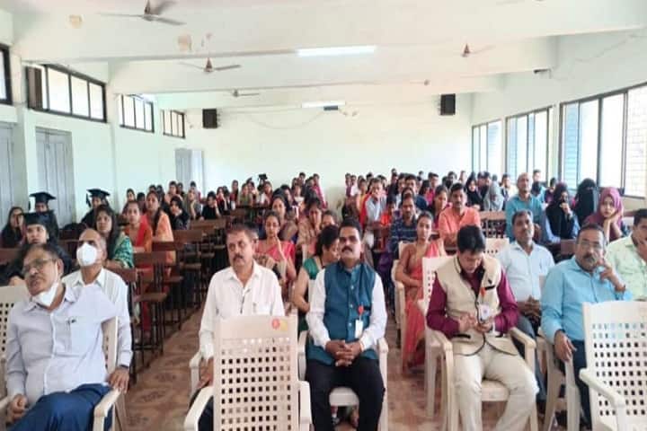 DMSP Mandal's NK Varadkar Arts and RV Belose Commerce College campus in Ratnagiri, Maharashtra, India — photo 3