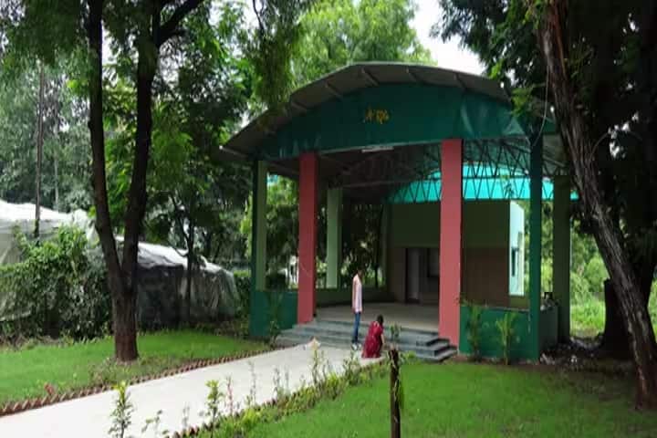 Smt Radhadevi Goenka College for Women campus in Akola, Maharashtra, India — photo 2