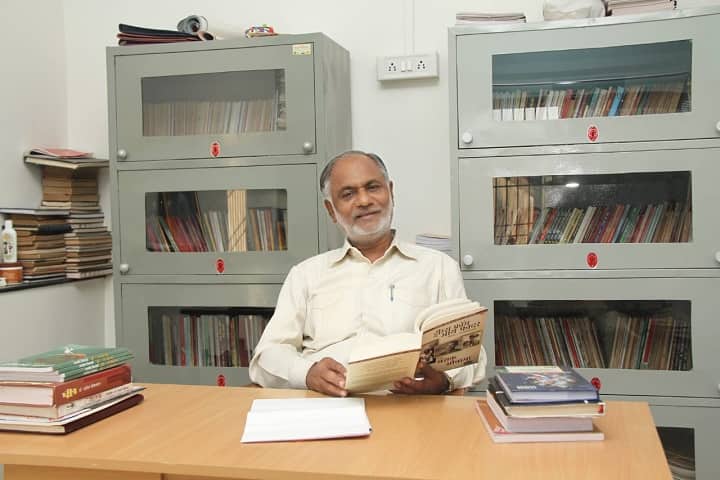 Shahid Bhagatsingh Mahavidyalaya campus in Killari, Maharashtra, India — photo 3