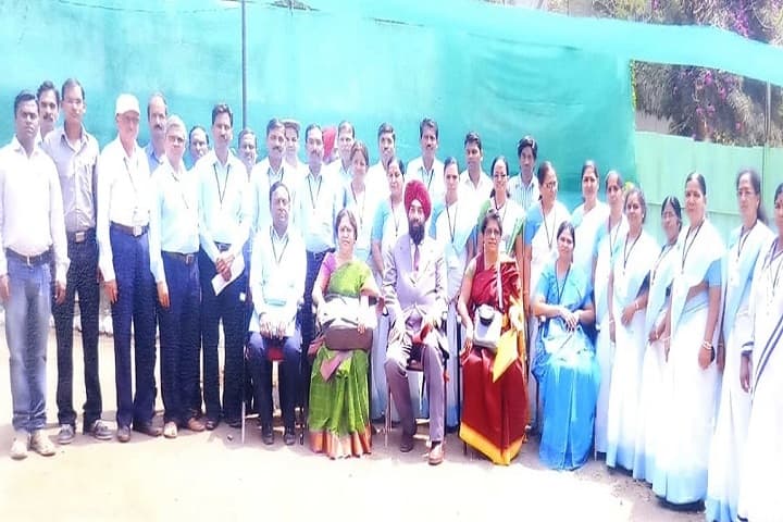 Khorshedbanu R Mewawala Mahila Arts and Commerce Mahavidyalaya campus in Nanded, Maharashtra, India — photo 4