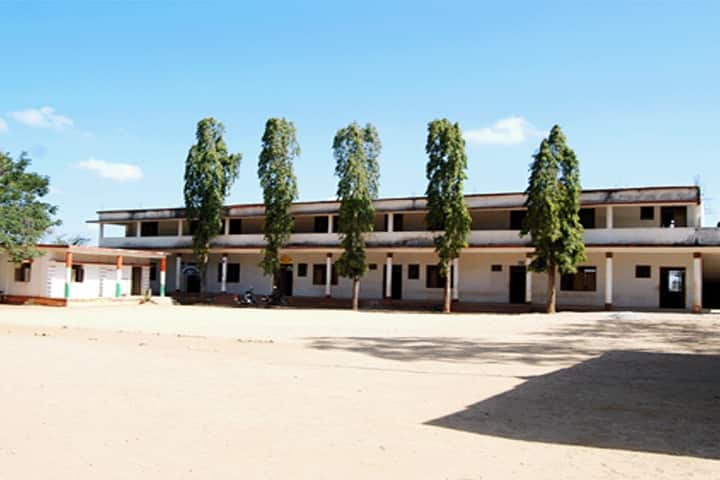 Municipal Arts College campus in Gadag, Karnataka, India — photo 1