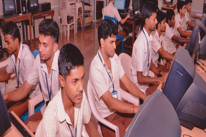 Kukke Sri Subrahmanyeshwara College campus in Subrahmanya, Karnataka, India — photo 3