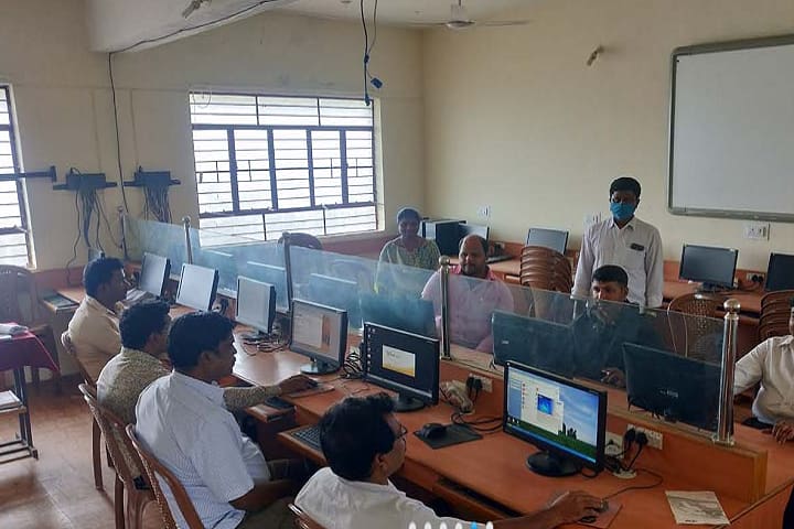 Shri Kumareshwar Arts and Commerce College campus in Hangal, Karnataka, India — photo 1