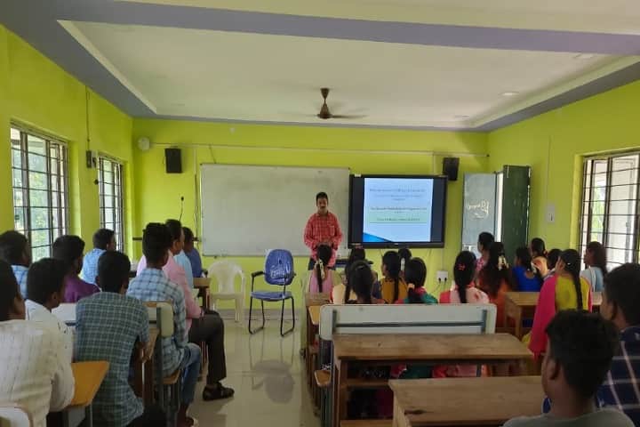 Visvodaya Government Degree College campus in Venkatagiri, Andhra Pradesh, India — photo 3