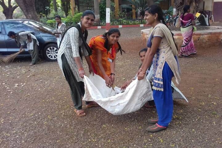 Akka Mahadevi Mahila Mahavidyalaya campus in Bidar, Karnataka, India — photo 5
