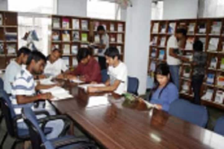 Vidhik Shaikshanik Sansthan campus in Bhopal, Madhya Pradesh, India — photo 5