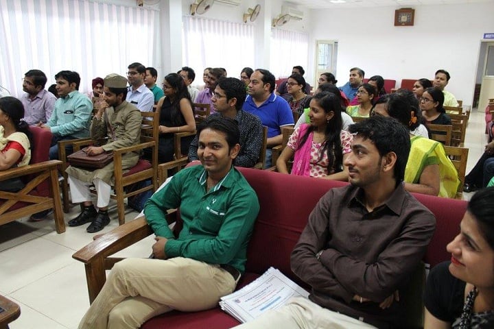 Motilal Nehru College Evening campus in New Delhi, Delhi, India — photo 2